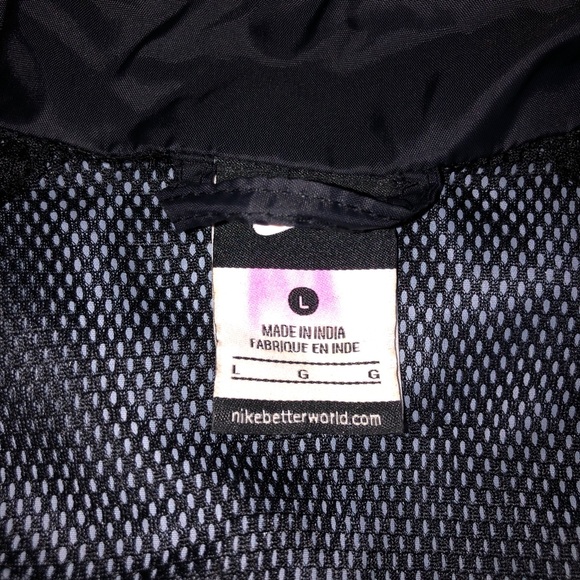 NIKE KIDS WINDBREAKER - Picture 3 of 3